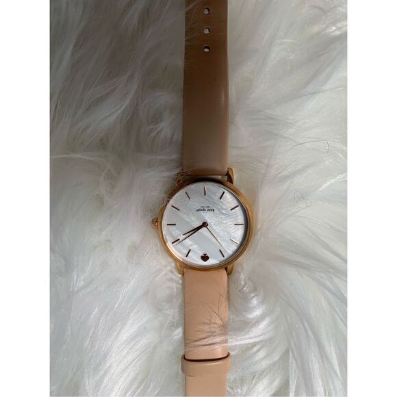 Kate spade gold Watch - Picture 2 of 6